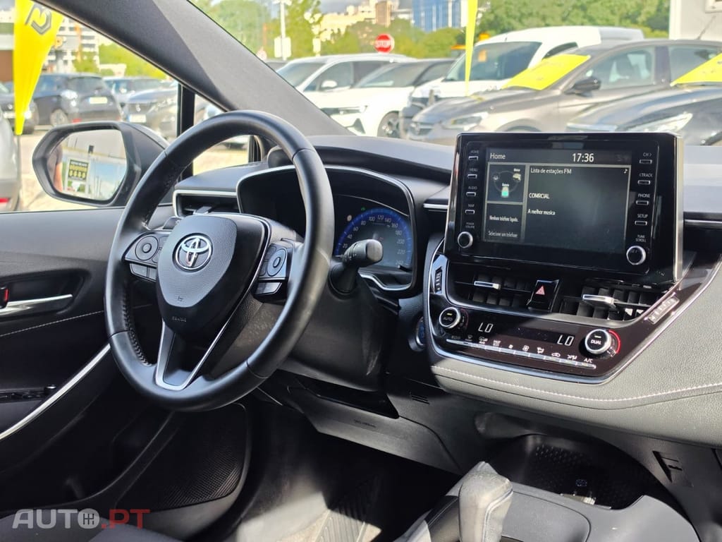 Toyota Corolla Touring Sports 1.8 Hybrid Comfort+P.Sport