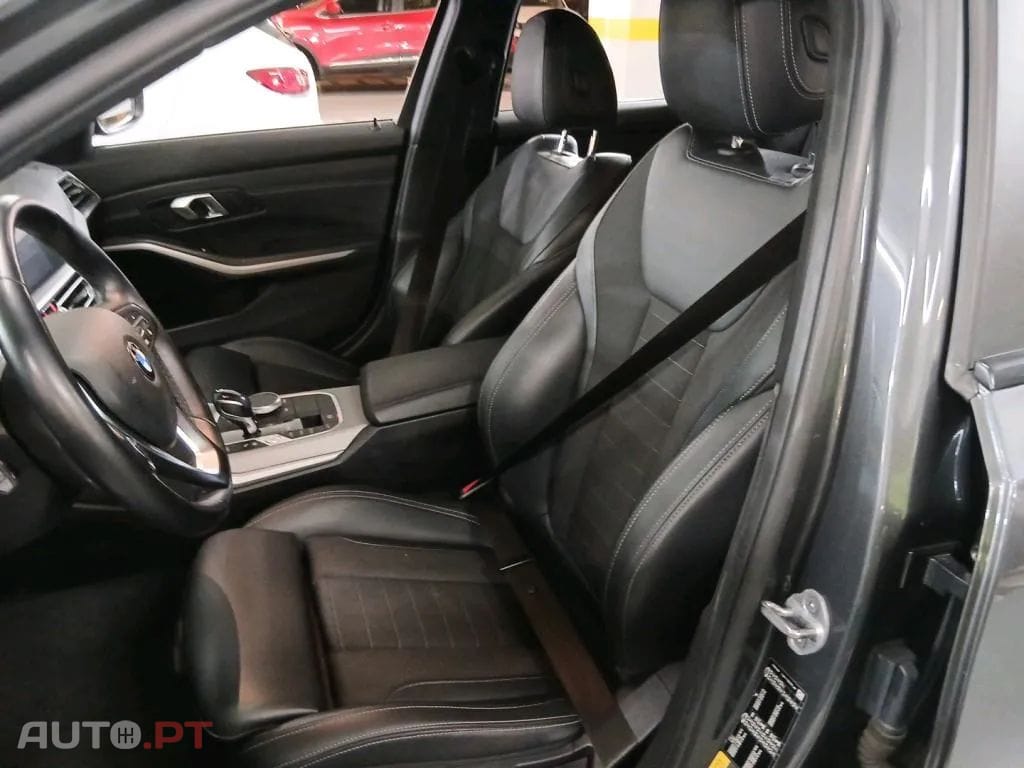 BMW 320 e Touring Corporate Edition Auto
