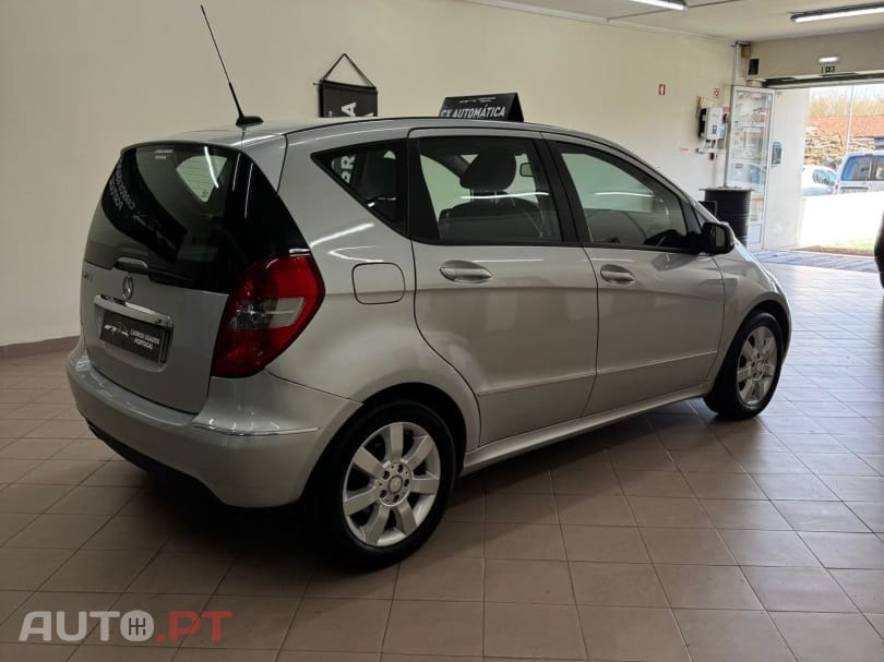 Mercedes-Benz A 200 Elegance Automatic