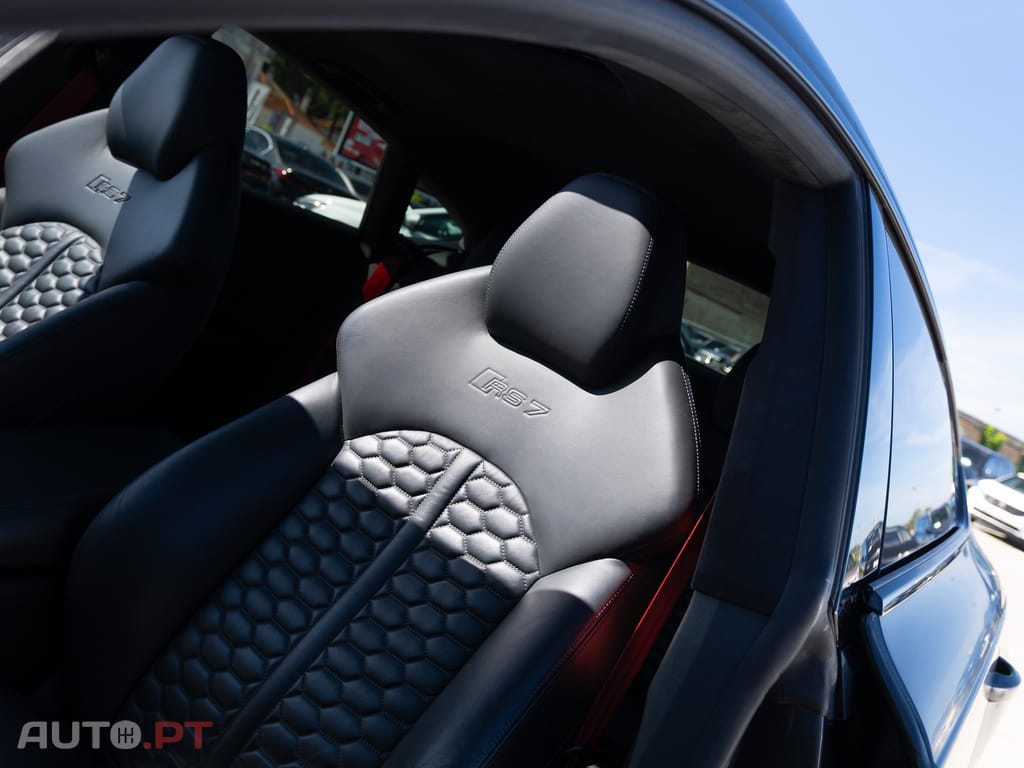 Audi RS7 4.0 TFSI quattro Tiptronic