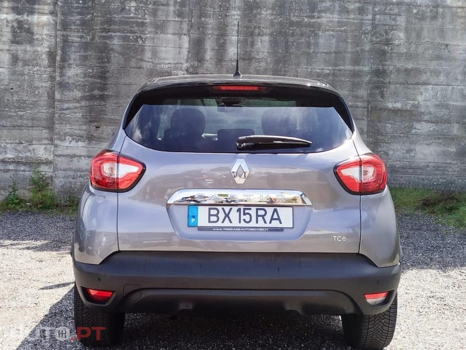 Renault Captur TCe 120 EDC Dynamique — fotografia 26