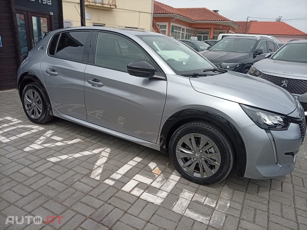 Peugeot E-208 50 kWh Allure