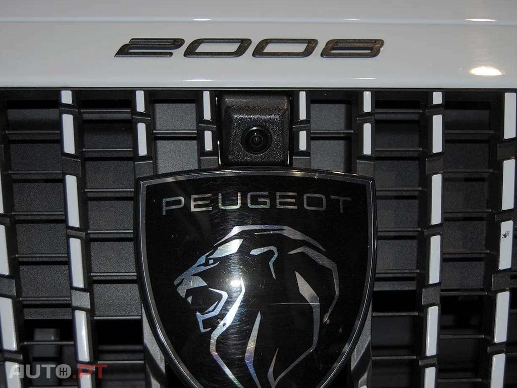 Peugeot E-2008 50 kWh Allure Pack