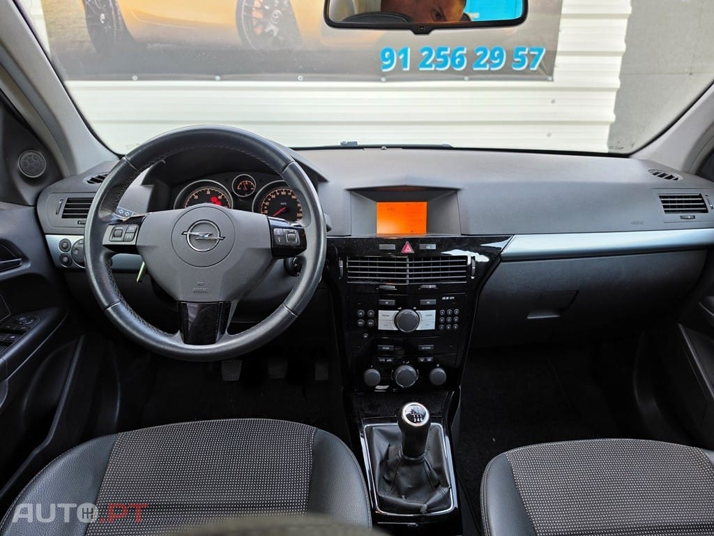 Opel Astra 1.7 CDTi Executive