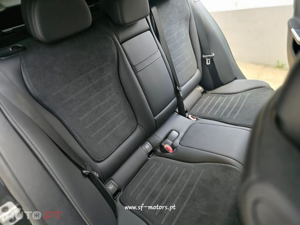 Mercedes-Benz C 300 e AMG Line