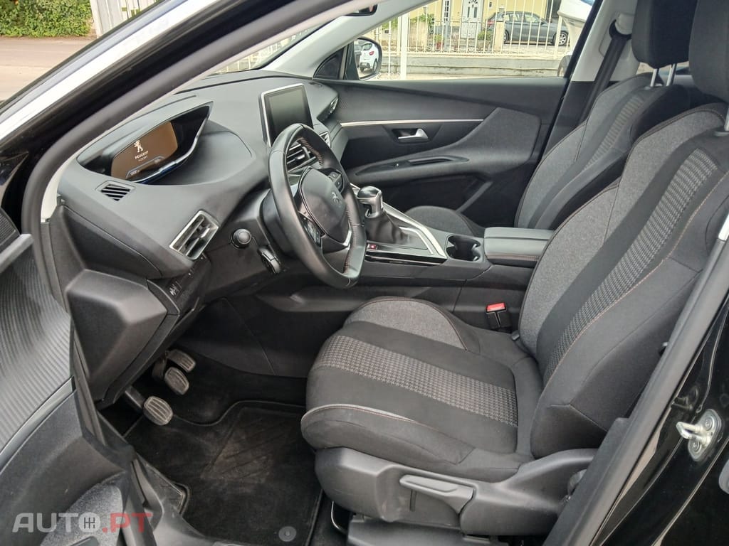 Peugeot 3008 1.5 BlueHDi Active