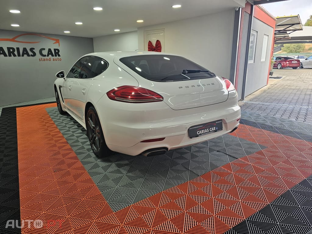 Porsche Panamera Platinum Edition
