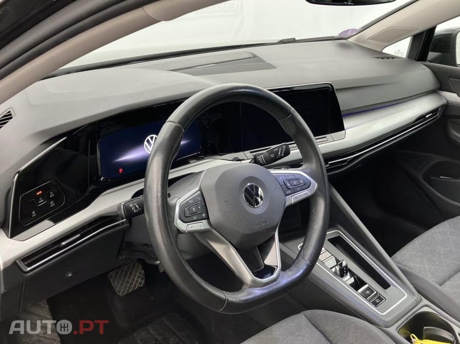 Volkswagen Golf 1.0 eTSI OPF Life Business DSG7