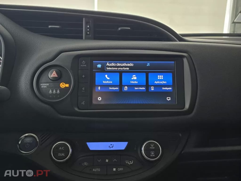 Toyota Yaris 1.5 HSD 20 Anos