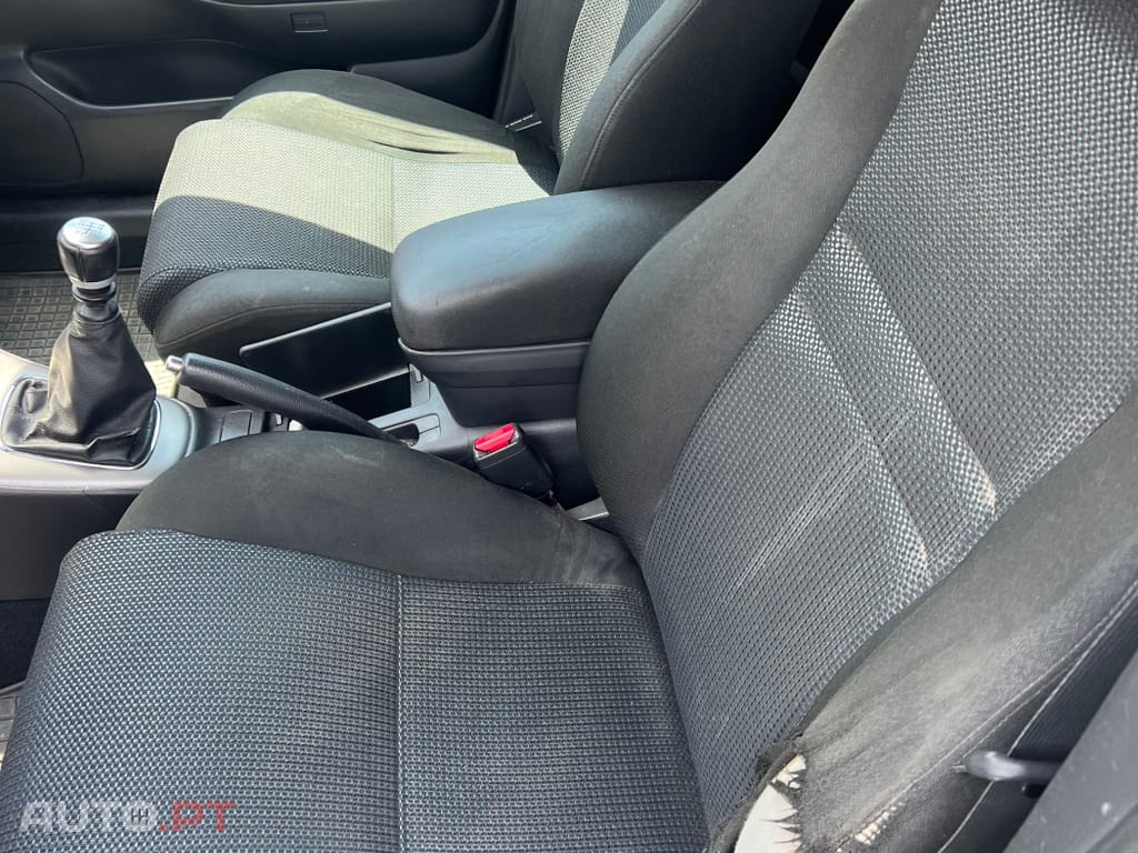 Toyota Avensis ND