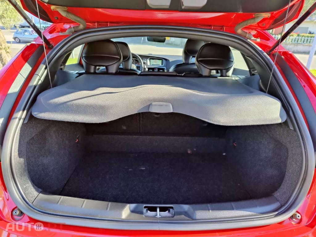 Volvo V40 1.5 T3 Sport Edition R Geartronic