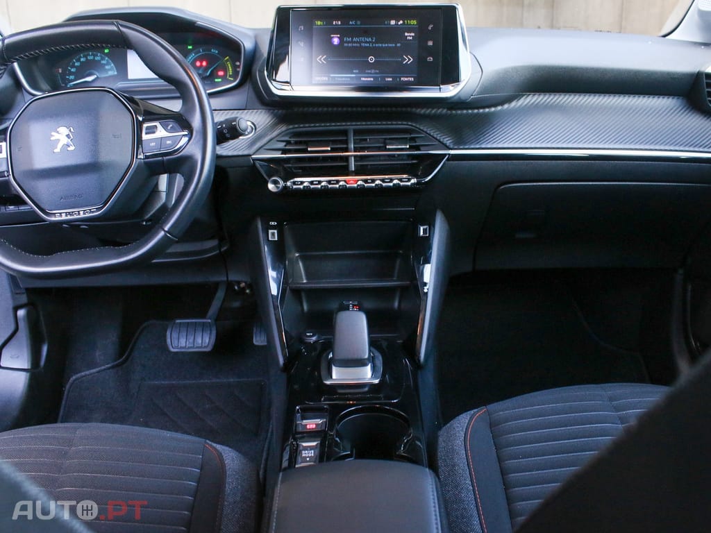 Peugeot E-208 50 kWh Active