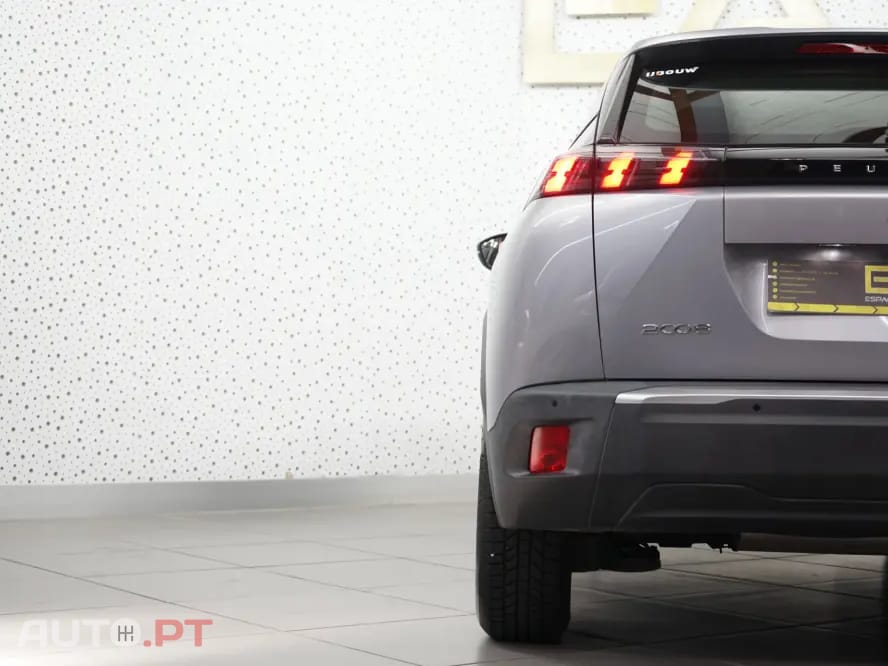 Peugeot 2008 1.2 PureTech Allure