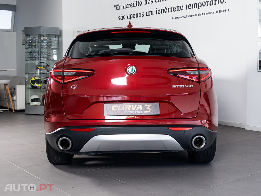 Alfa Romeo Stelvio 2.2 16V AT8-Q4 Super