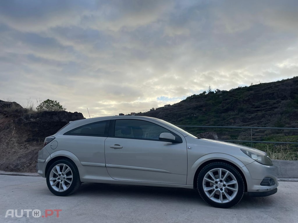 Opel Astra GTC 1.7 100cv