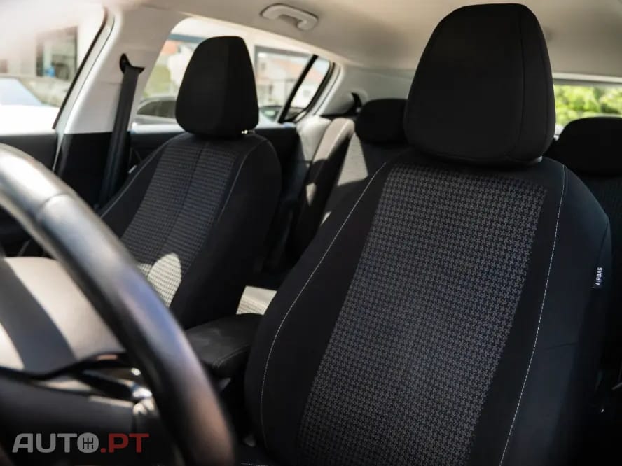 Peugeot 308 1.5 BlueHDi Business Line