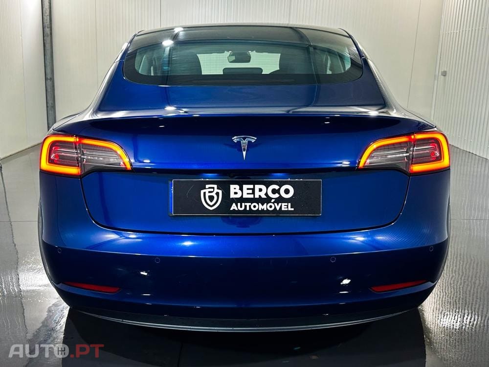 Tesla Model 3 Standard Range Plus RWD