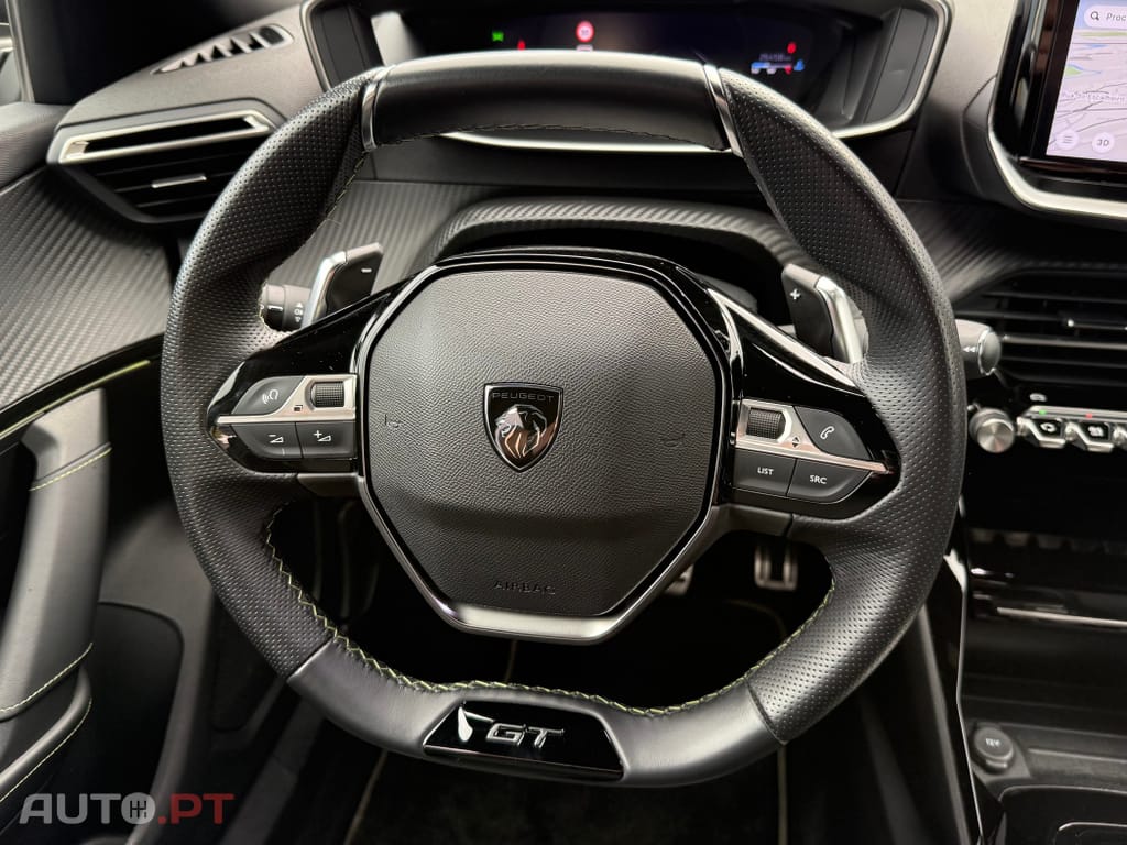 Peugeot 2008 1.2 PureTech GT EAT8