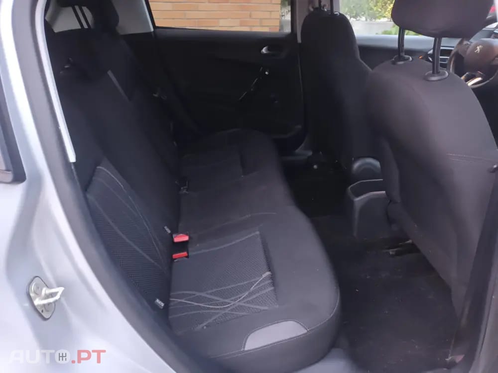 Peugeot 208 1.2 PureTech Active