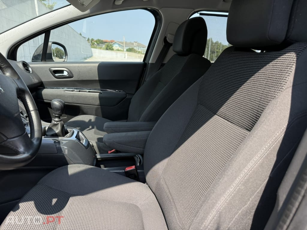 Peugeot 5008 1.2 PureTech Style