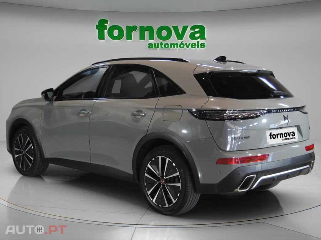 DS DS7 E-Tense Performance Line