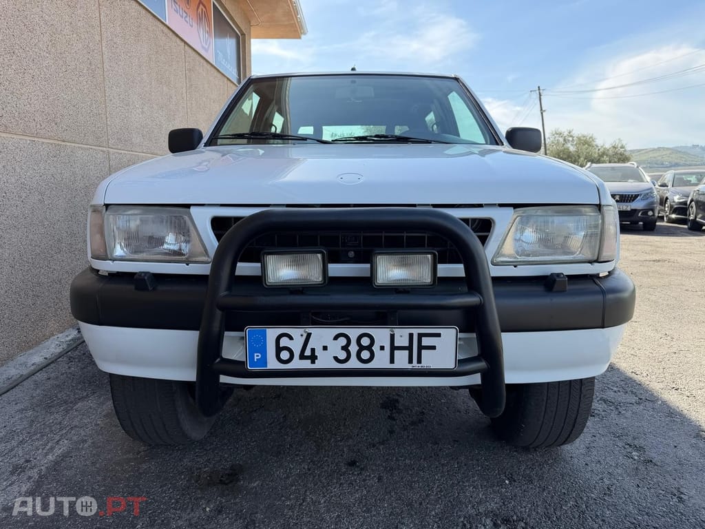 Opel Frontera 2.5 TD Sport