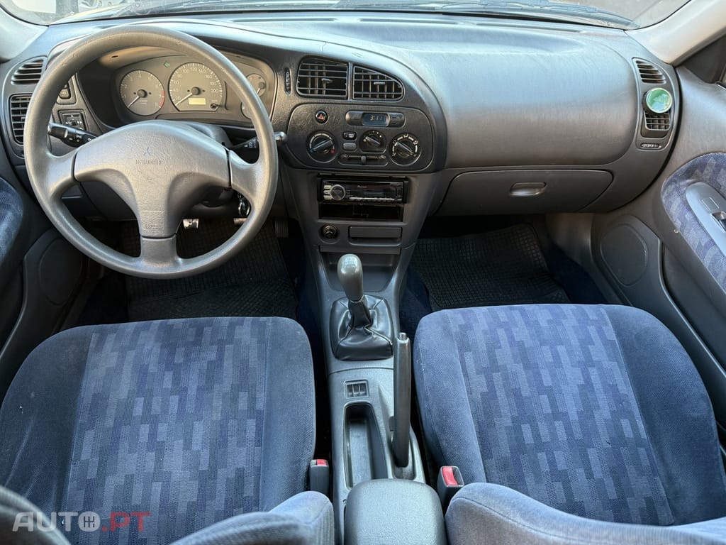 Mitsubishi Lancer 1300 GLX