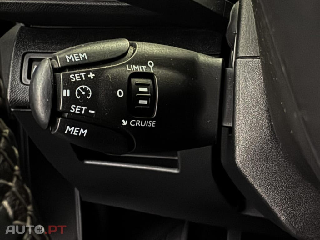 Peugeot 5008 1.5 BlueHDi Allure