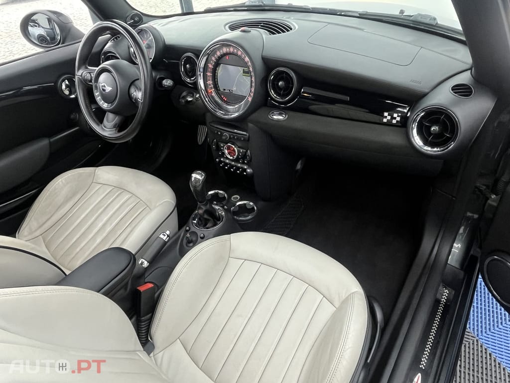 MINI Cooper John Cooper Works