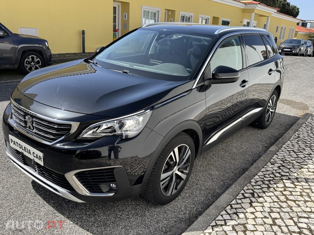 Peugeot 5008 1.2 PureTech Allure Pack
