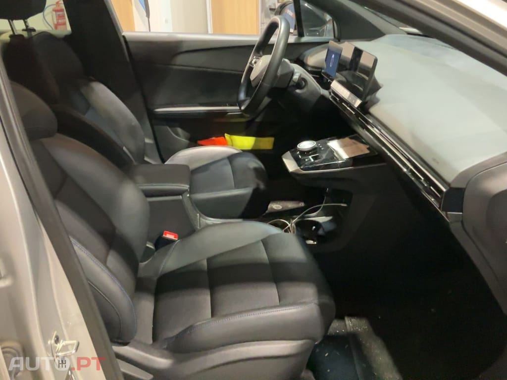 MG MG4 64 kWh Luxury