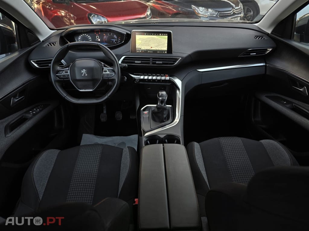 Peugeot 3008 1.5 BlueHDi Style