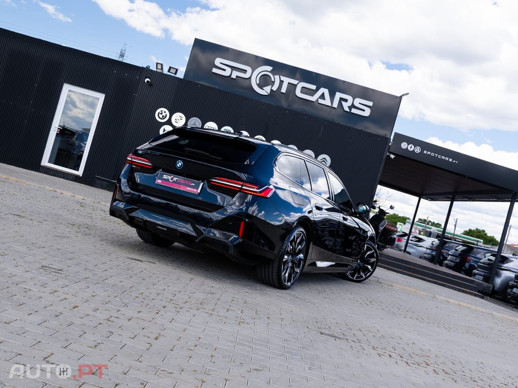 BMW i5 eDrive40 Pack Desportivo M Pro