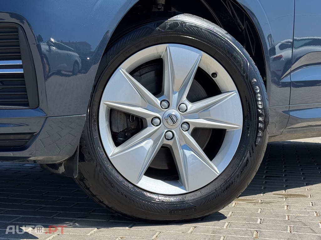 Volvo XC60 2.0 B4 Momentum
