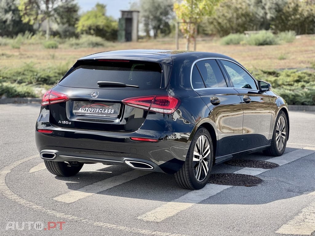 Mercedes-Benz A 180 d Style — fotografia 8