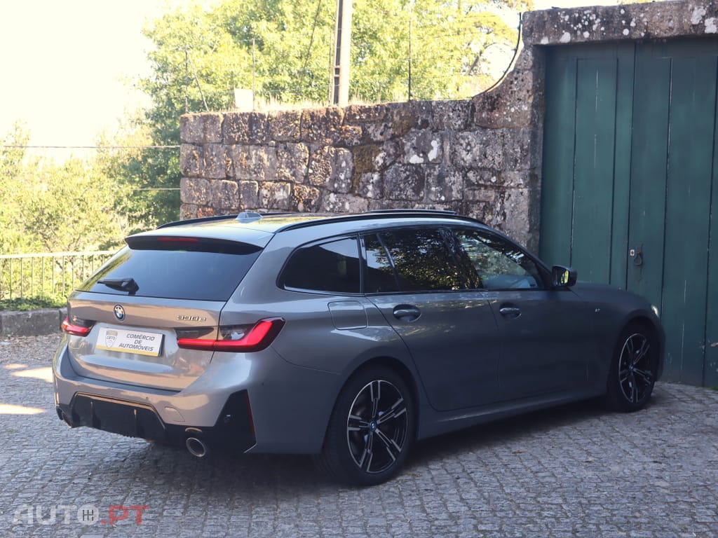 BMW 330 e Touring Pack M Auto