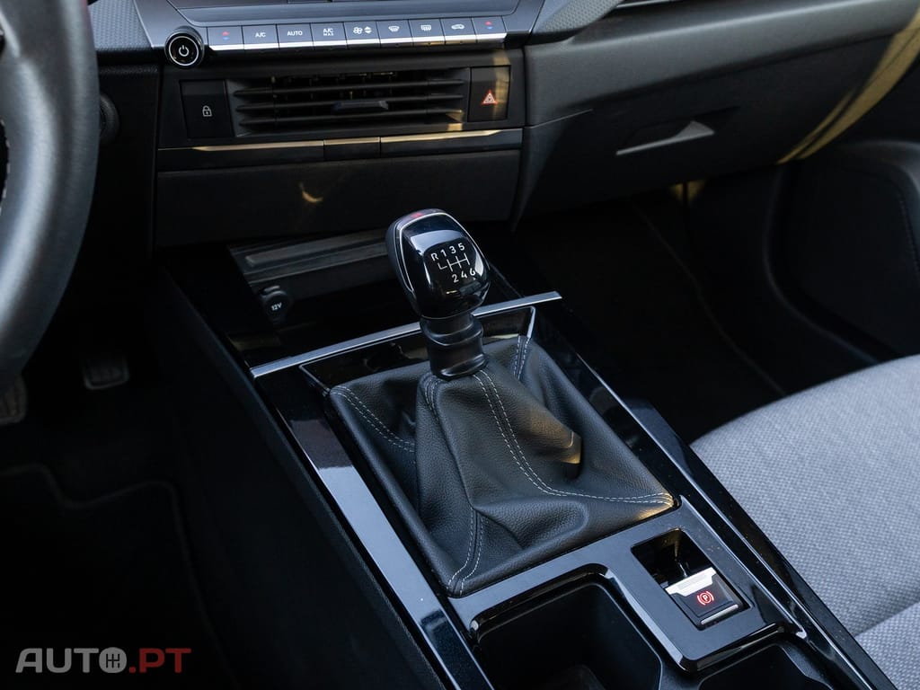 Opel Astra 1.5 D Elegance