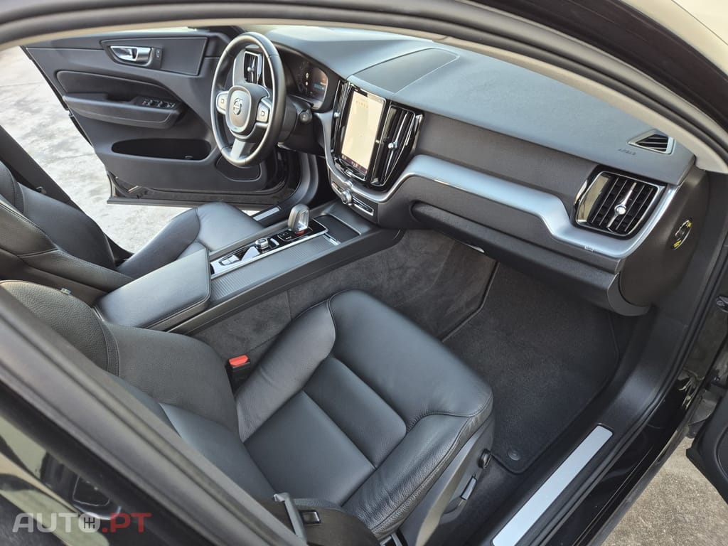 Volvo XC60 2.0 T6 PHEV Inscription AWD