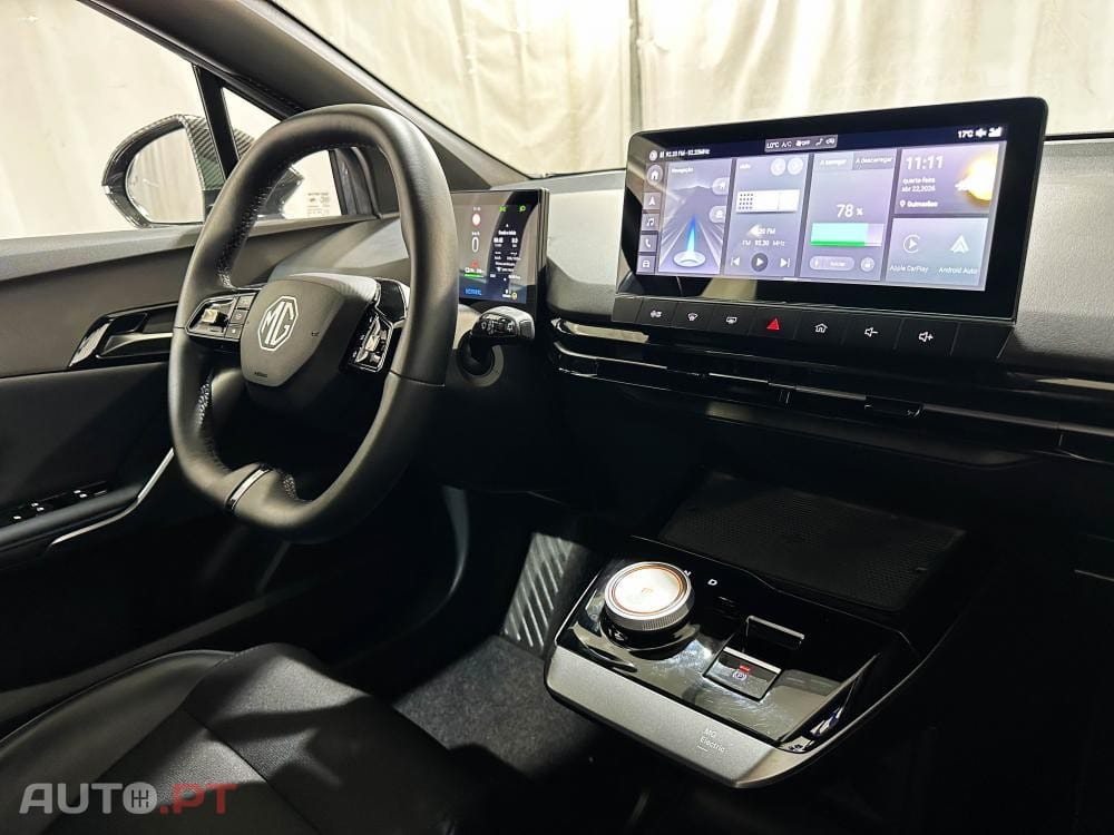 MG MG4 77 kWh Extended Range Luxury