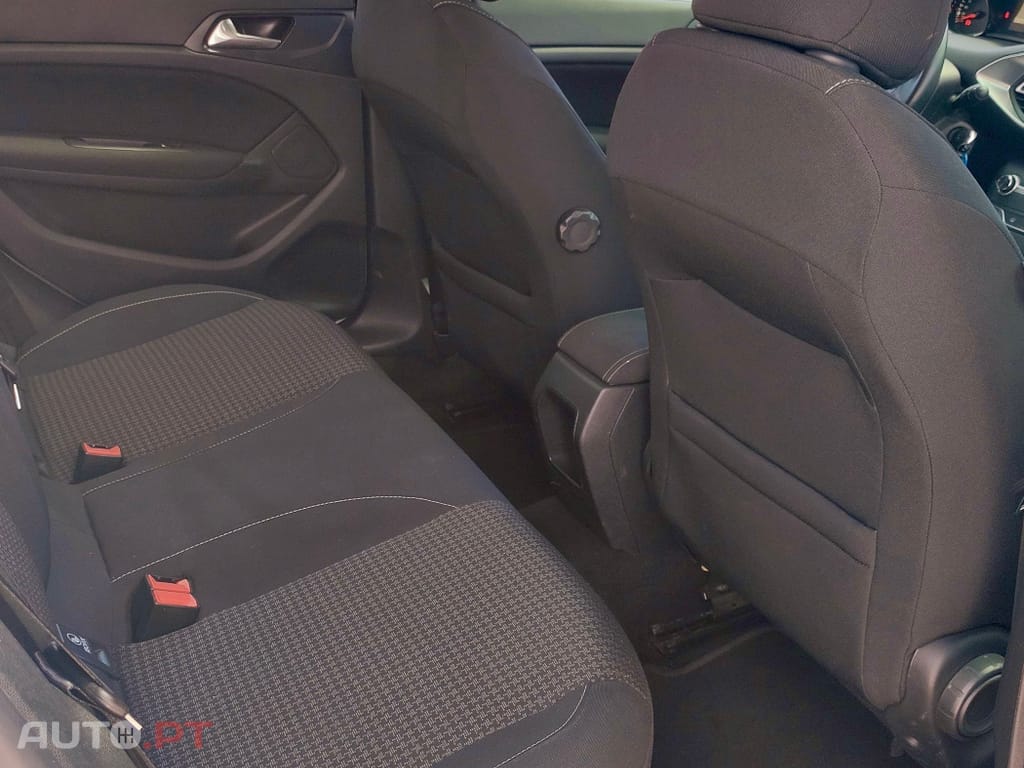 Peugeot 308 1.5 BlueHDi Business Line