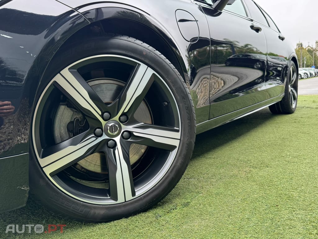 Volvo V90 2.0 T8 PHEV R-Design AWD
