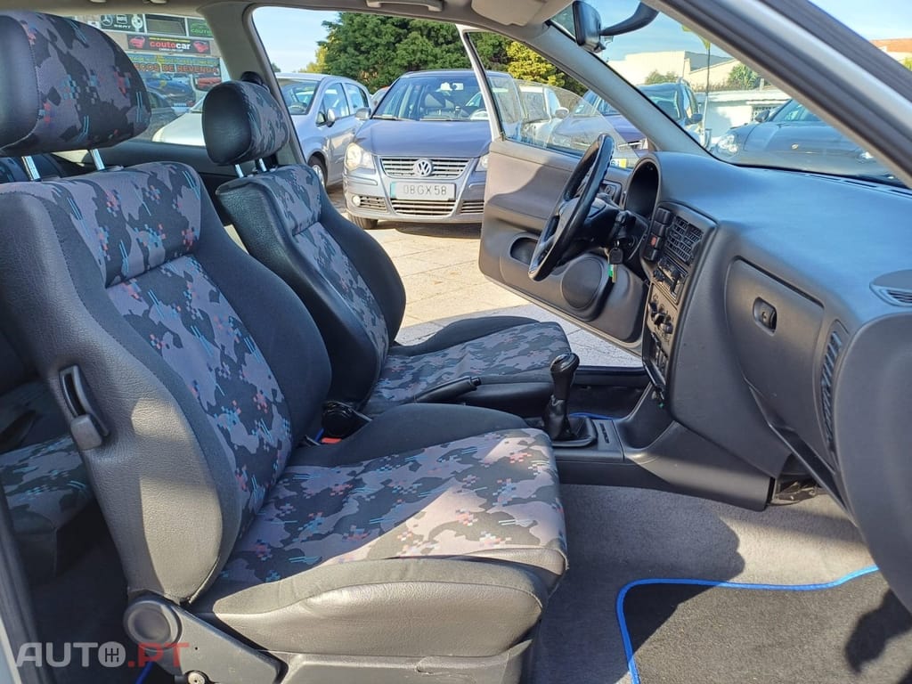 Volkswagen Polo 1.4 16V Sport AC