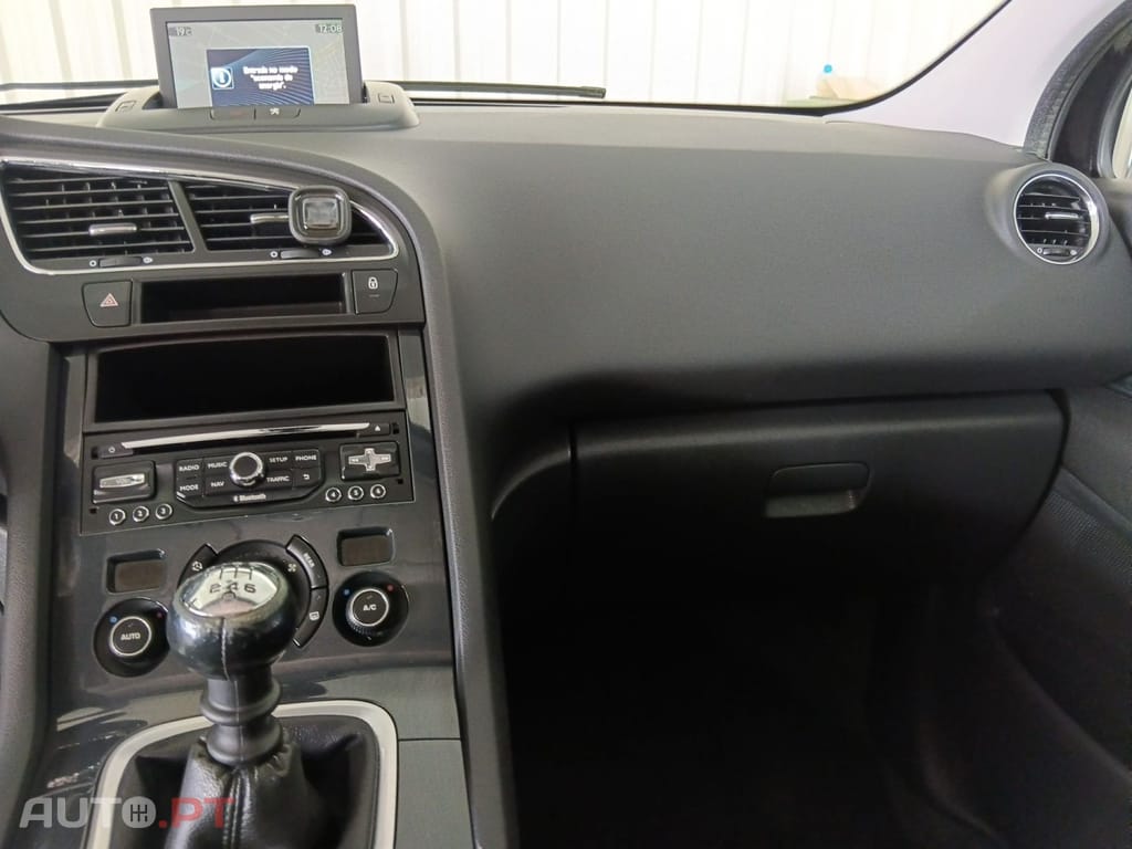 Peugeot 5008 1.6 BlueHDI