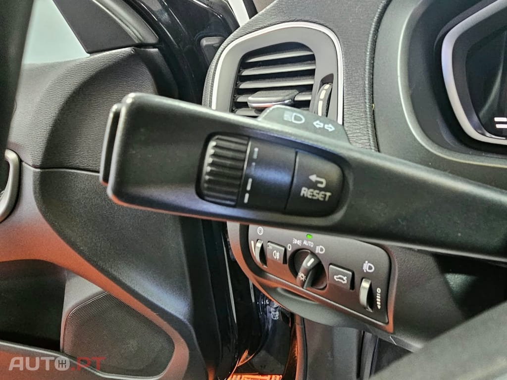 Volvo V40 1.6 D2 Kinetic