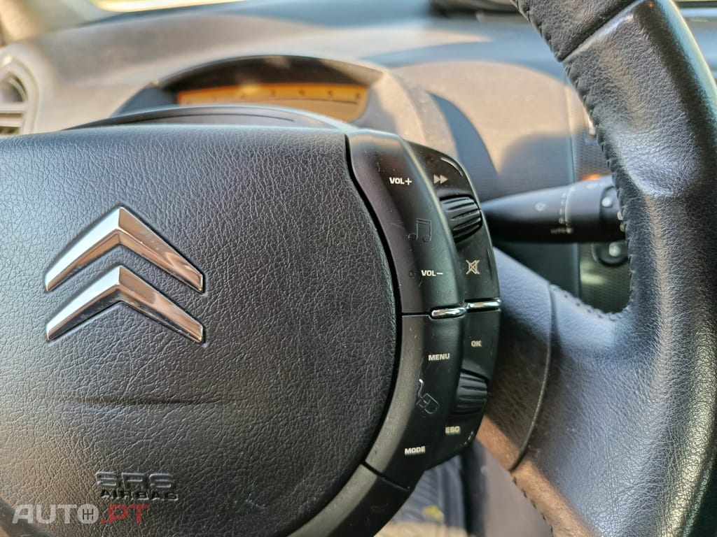 Citroen C4 1.6 HDi 110 cv VTR Pack