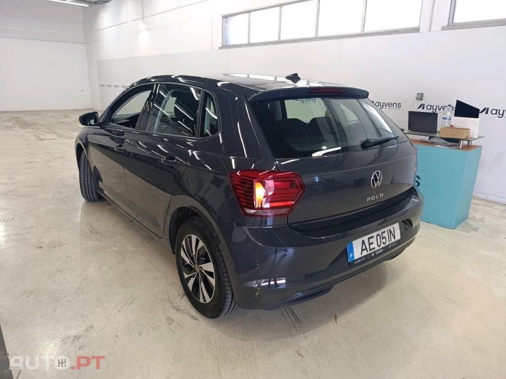 Volkswagen Polo 1.0 Confortline