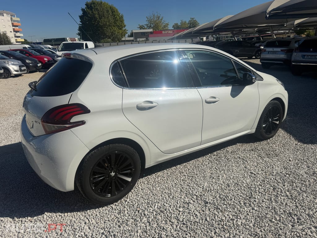 Peugeot 208 1.2 PureTech Allure
