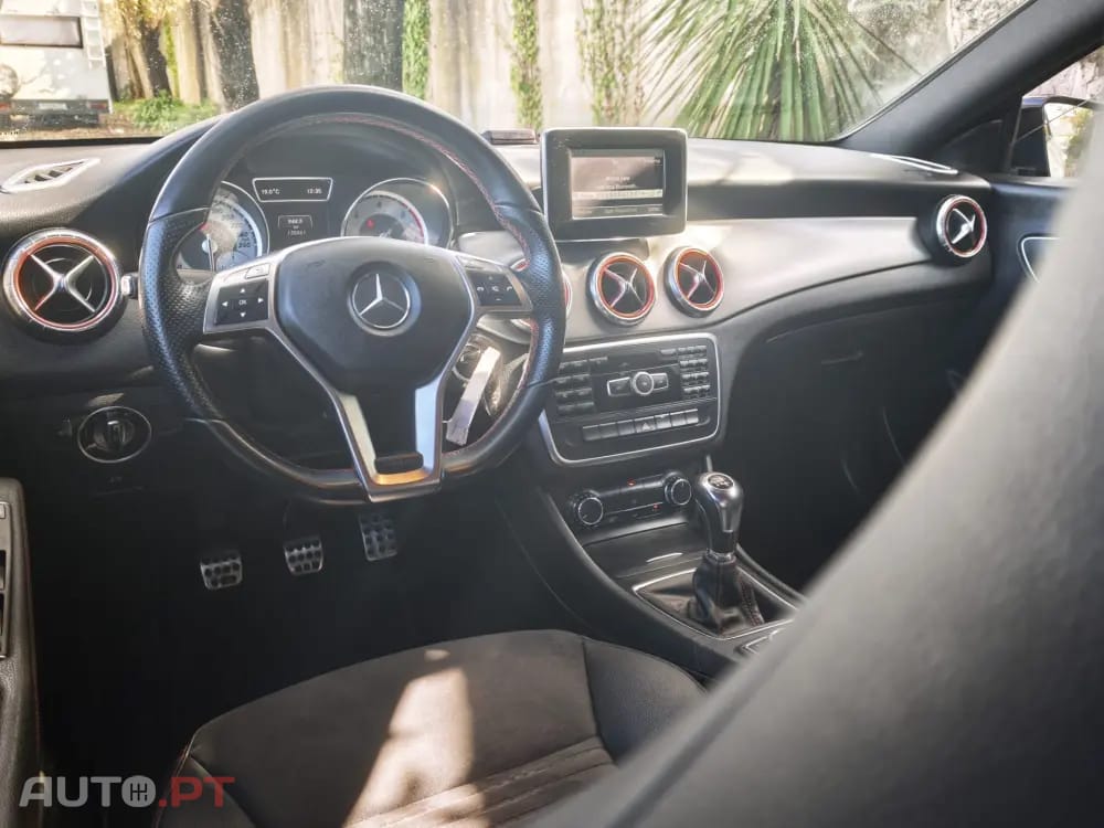 Mercedes-Benz CLA 200