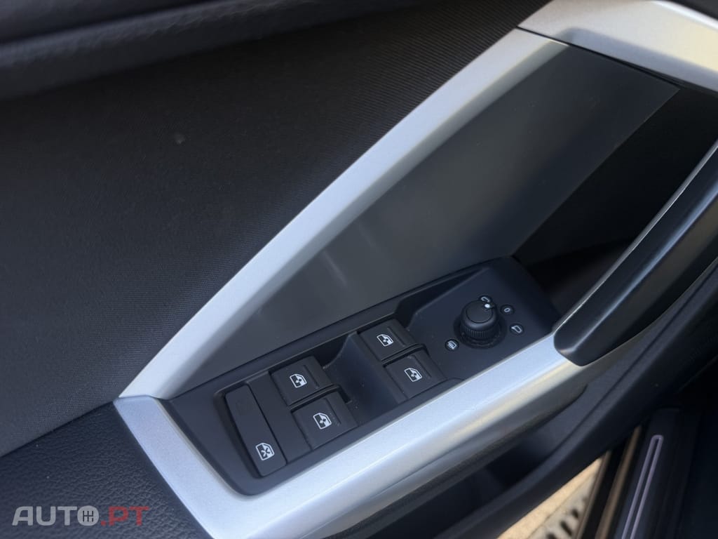 Audi Q3 45 TFSIe S line S tronic