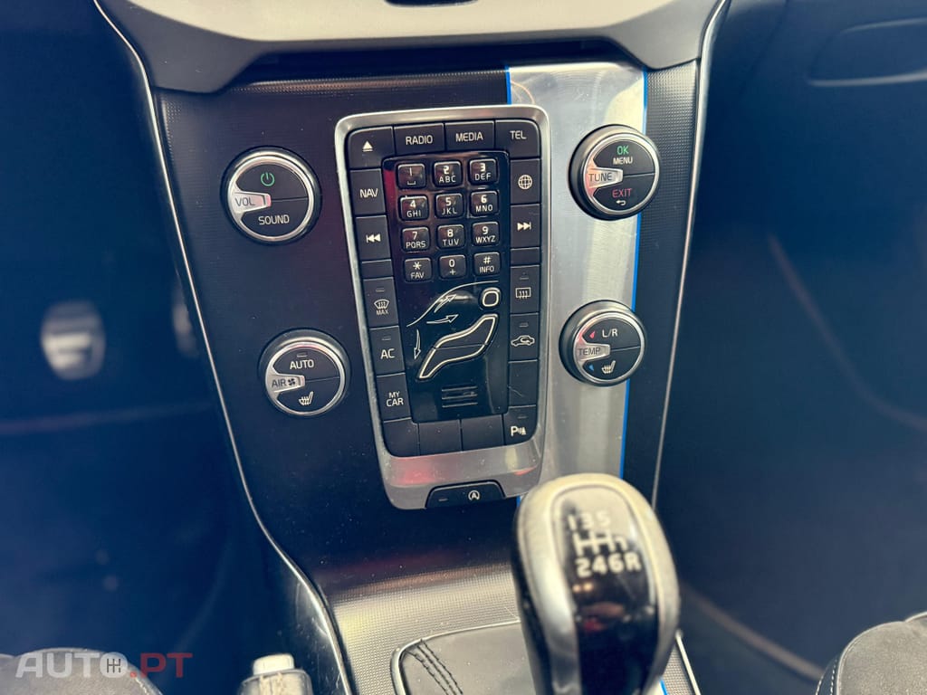 Volvo V40 2.0 D2 R-Design